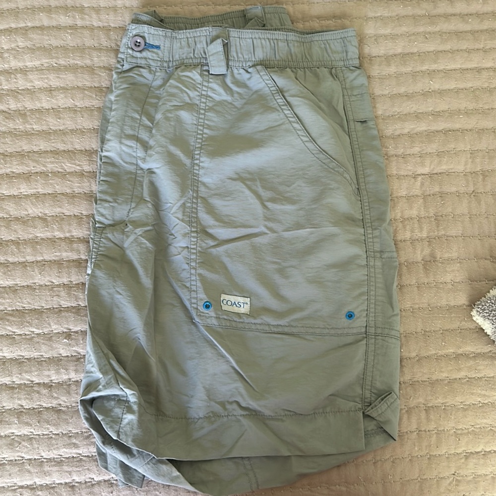 Men’s Coast XL shorts, gray, new condition